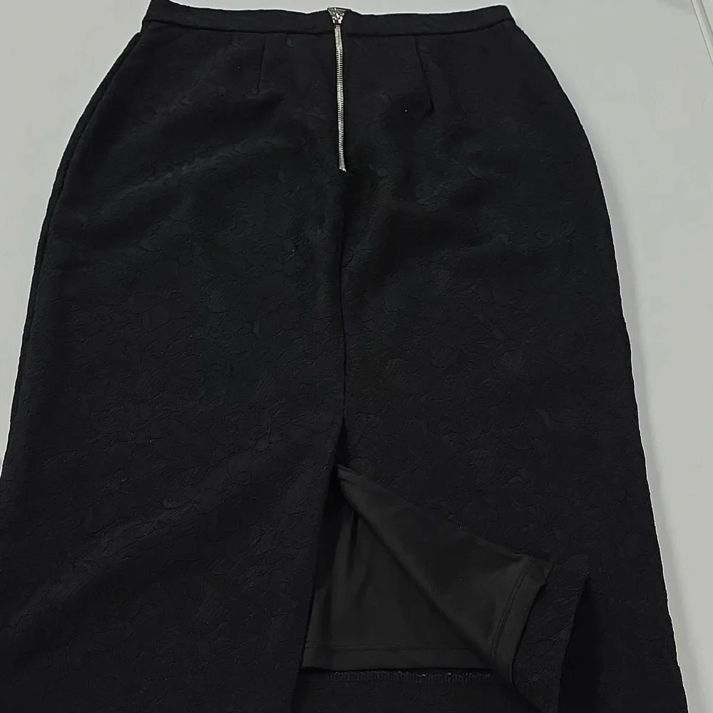 Jennifer Lopez Black Lace Pencil Skirt Lined Classic JLO